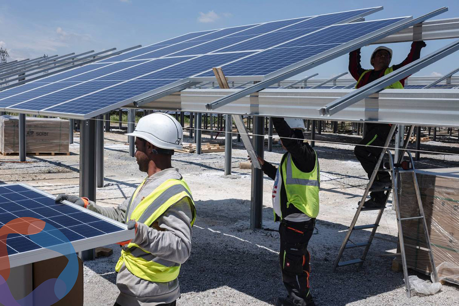 Ofrecen créditos para financiar 'boom' de paneles solares en la industria mexicana